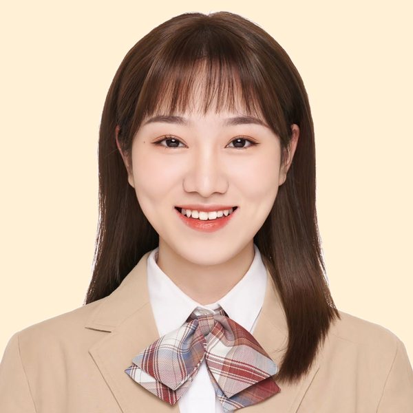 Portrait of Mei Yifan, MROSH Mandarin teacher, smiling.